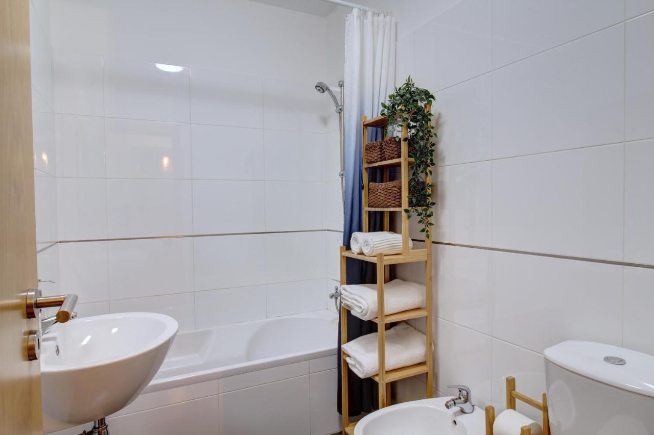 Spacious Terrace, Swimming Pool, Private Parking Olhao Ngoại thất bức ảnh